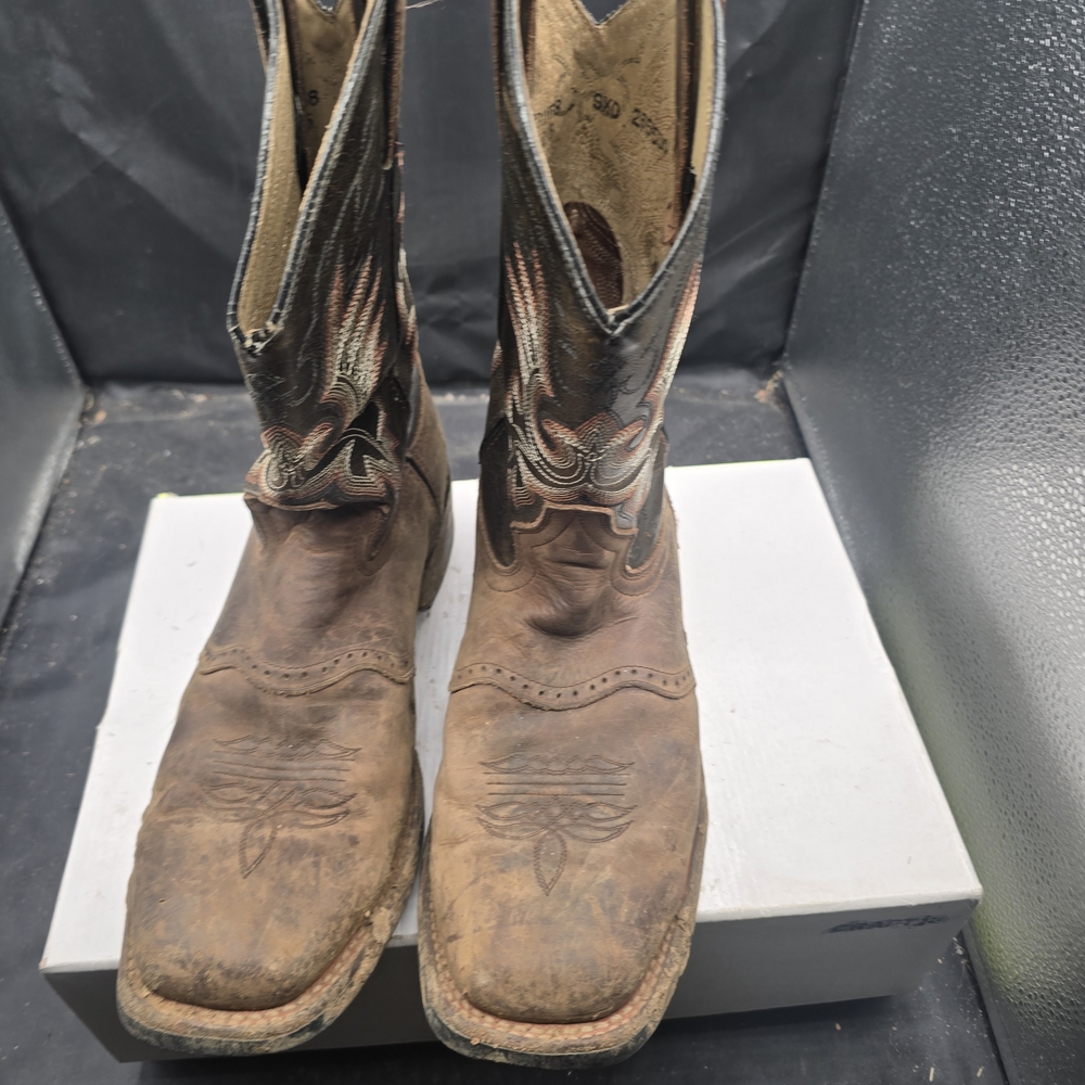 Justin Boots Classic Brown Western Boots‎